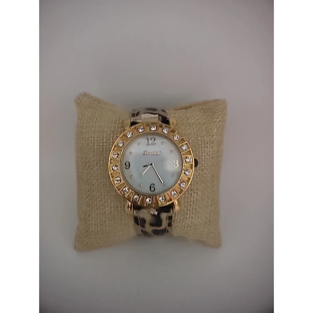 Vintage Bombshell Wristwatch Watch Leopard Print Strap Rhinestones Jewelry